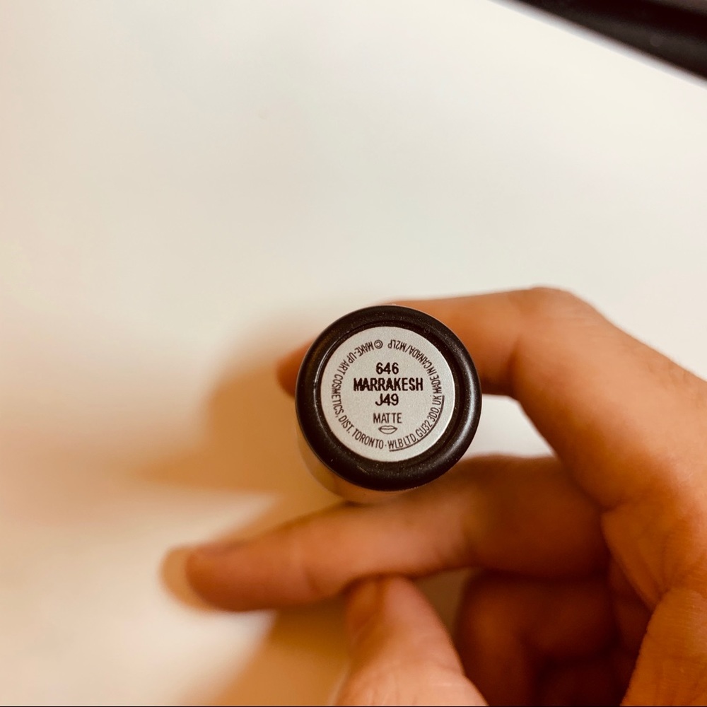 MAC Matte Lipstick in Marrakesh - Picture 2 of 4
